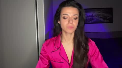 Sophie online show from 07/06/26, 07:38
