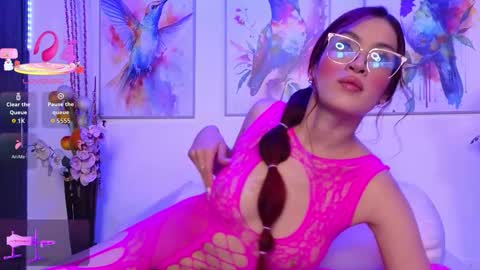 Scarlet online show from 12/19/25, 11:28