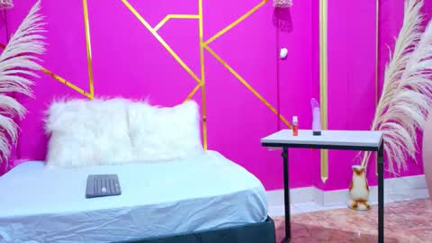 Scarlet online show from 02/07/26, 03:10