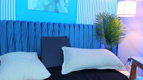 Scarlet Edwars online show from 01/11/25, 03:20