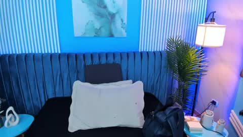 Scarlet Edwars online show from 01/14/25, 11:42