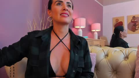 Scarlet Edwars online show from 02/07/25, 03:08