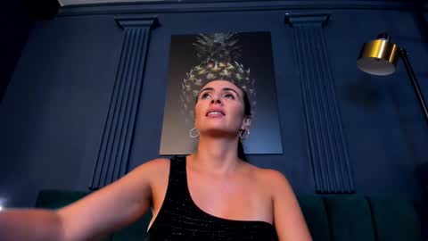 Scarlet Edwars online show from 02/12/25, 10:26