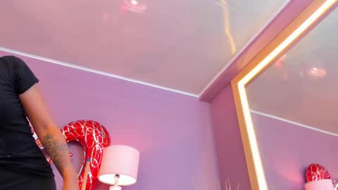 Scarlet Edwars online show from 02/13/25, 06:16