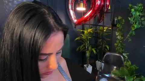 Scarlet Edwars online show from 02/28/25, 01:37