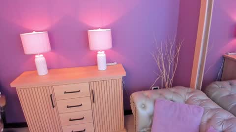 Scarlet Edwars online show from 03/03/25, 12:05