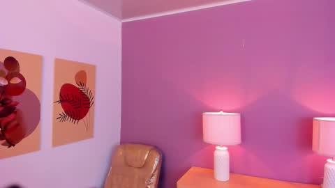 Scarlet Edwars online show from 03/04/25, 12:12