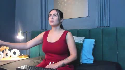 Scarlet Edwars online show from 11/21/25, 07:12