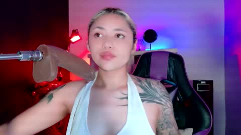 scarlet_gold online show from 01/13/26, 05:13