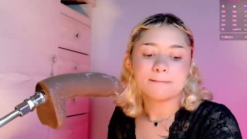 scarlet_gold online show from 04/01/26, 01:06