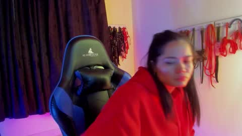 scarlet taylor kennedy online show from 10/11/25, 07:56