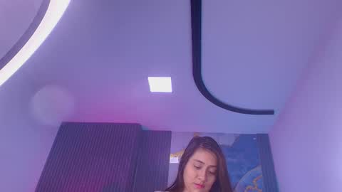 Scarlet  online show from 03/24/26, 11:59