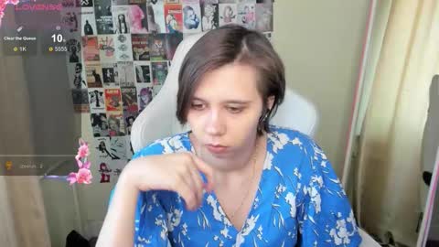 Snapshot of scarlet_sirenn chatting on 02/16/26, 07:04 Alexandra online show from 02/16/26, 07:04