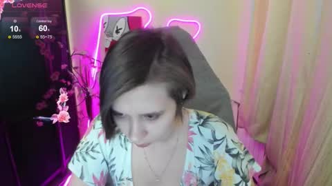 Snapshot of scarlet_sirenn chatting on 02/21/26, 01:17 Alexandra online show from 02/21/26, 01:17