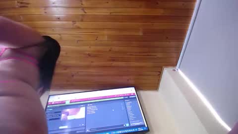 scarlet_tommy online show from 02/23/26, 09:01