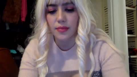 Snapshot of scarlet_whisper chatting on 12/06/24, 06:26 scarlet whisper online show from 12/06/24, 06:26