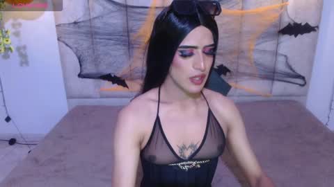 scarlet and roxane online show from 10/21/25, 08:48