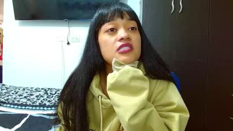 Snapshot of scarletandryan28 chatting on 01/04/25, 01:10 ScarletandRyan28 online show from 01/04/25, 01:10