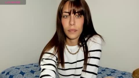 Snapshot of scarletbrow chatting on 12/18/24, 06:43 scarlet online show from 12/18/24, 06:43