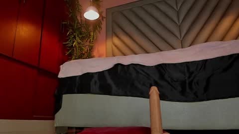 Scarlet Dayana online show from 02/07/25, 09:47