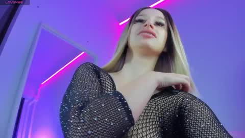 Amira online show from 04/14/26, 05:35