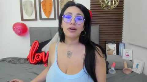 scarleth online show from 02/14/25, 08:21