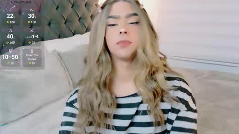 scarleth_sweety online show from 11/15/25, 02:42