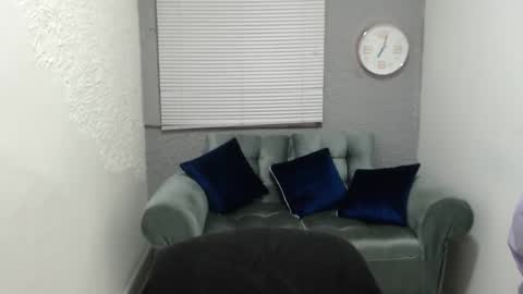 scarlethsexy69 online show from 11/18/25, 12:20