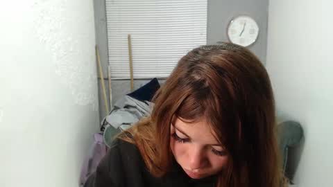 scarlethsexy69 online show from 12/03/25, 02:08