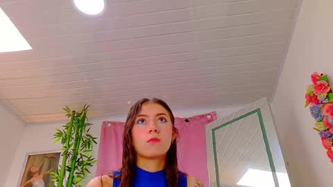 Snapshot of scarletjonesx chatting on 02/20/26, 02:17 Denis online show from 02/20/26, 02:17