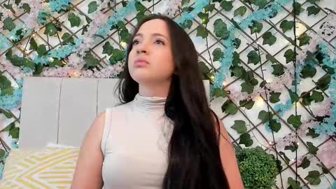 scarlet  online show from 10/20/25, 10:38