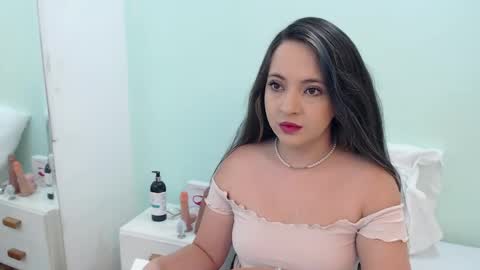 scarlet  online show from 04/01/26, 01:41