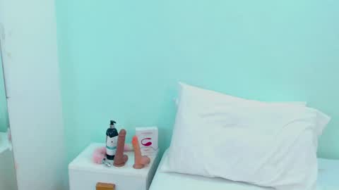 scarlet  online show from 04/19/26, 06:10