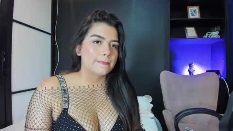 Snapshot of scarletmoon1_ chatting on 09/09/25, 09:14 Scarlet online show from 09/09/25, 09:14