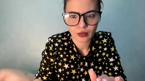 scarletpetal online show from 02/06/25, 11:54