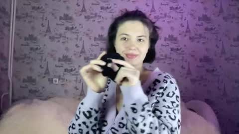 scarletpetal online show from 10/19/25, 11:44