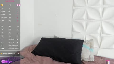 Scarlett online show from 09/25/25, 04:16