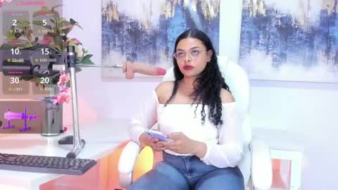 Snapshot of scarlett__2 chatting on 05/19/26, 07:31 Scarlett online show from 05/19/26, 07:31