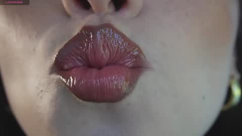 juli online show from 05/14/26, 05:20
