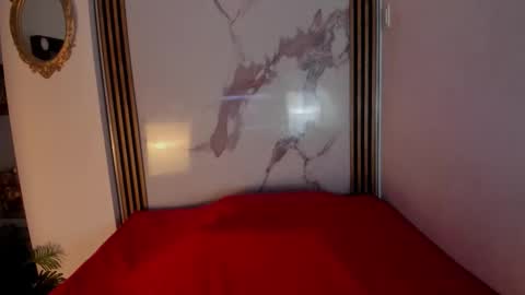 SCARLETT FOX  online show from 10/15/25, 11:10