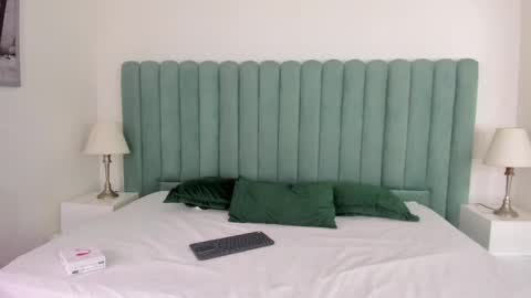 scarlett__noir online show from 04/19/26, 07:38