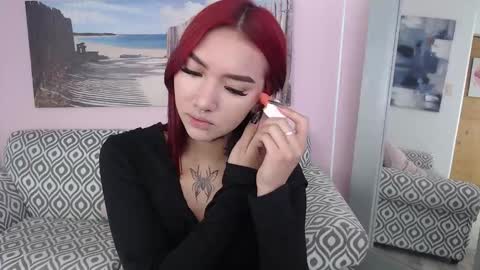 Snapshot of scarlett_blackwood chatting on 11/17/25, 02:01 scarlett_blackwood online show from 11/17/25, 02:01