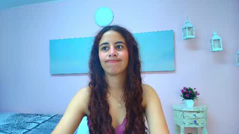 Scarlett online show from 07/15/26, 12:43