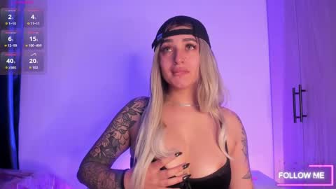 SCARLETT COLLINS online show from 09/16/25, 11:11