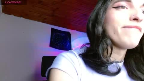 Snapshot of scarlett_crastrawberry chatting on 05/24/26, 09:09 scarlet online show from 05/24/26, 09:09