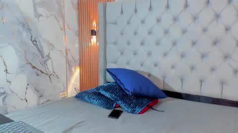 Mariana online show from 10/01/25, 04:18