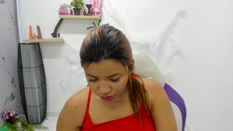 scarlett_enjoy1 online show from 10/21/25, 01:12