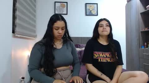 Scarlett and Jazmin online show from 02/19/26, 09:38