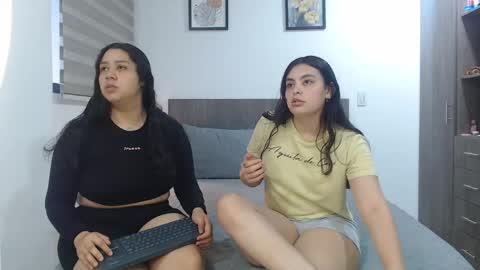 Scarlett and Jazmin online show from 04/27/26, 10:57