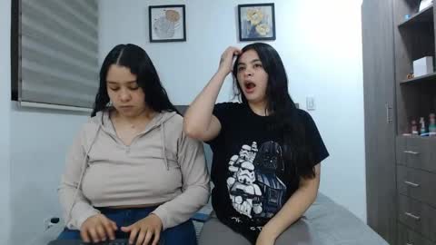 Scarlett and Jazmin online show from 06/09/26, 09:43